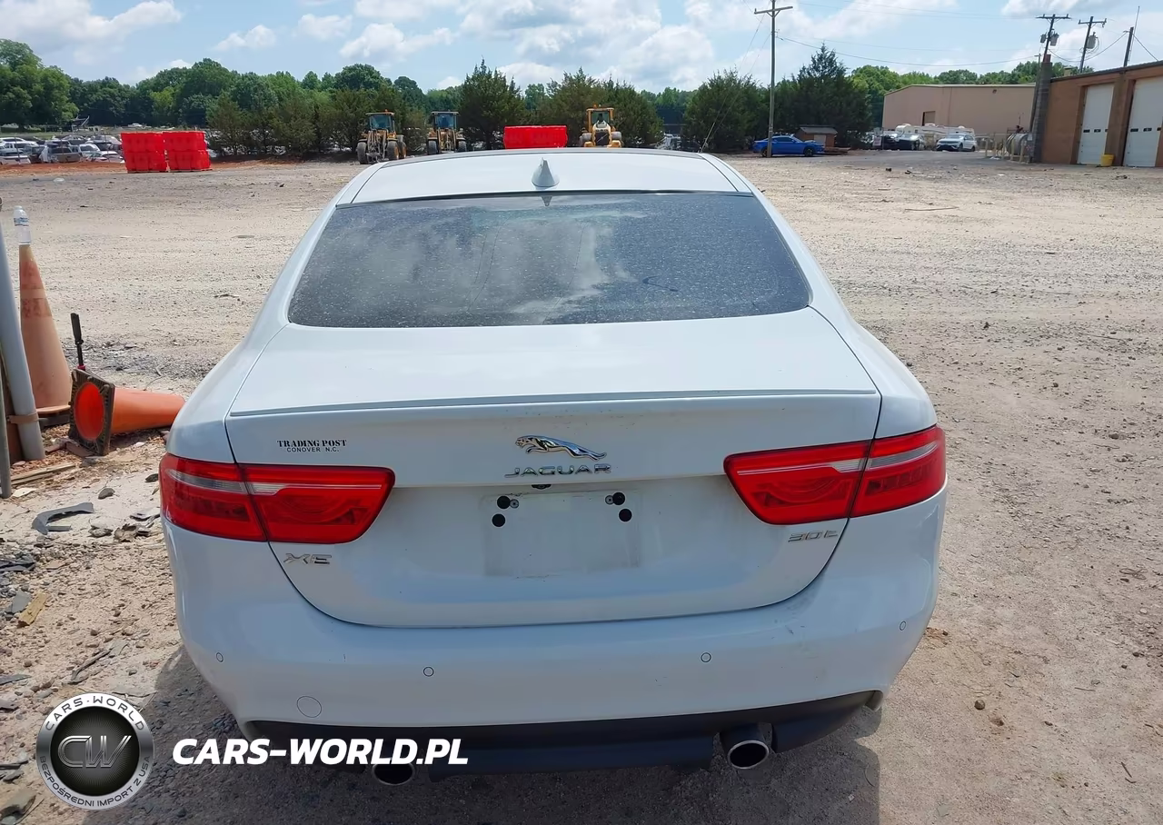 2018 Jaguar Xe 30T R-Sport VIN:SAJAF4GX5JCP37659 - 16