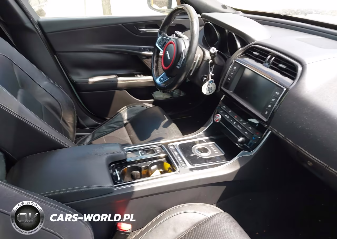 2018 Jaguar Xe 30T R-Sport VIN:SAJAF4GX5JCP37659 - 5