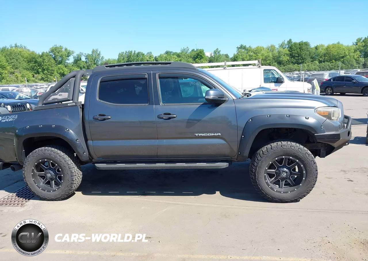 2017 Toyota Tacoma Trd Sport VIN:3TMCZ5AN2HM044469 - 13