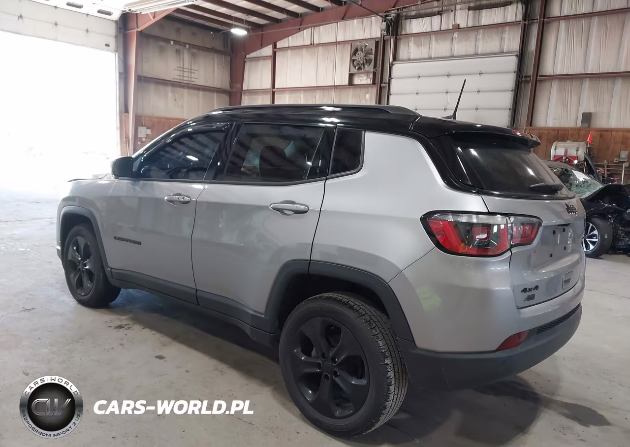 2019 Jeep Compass Altitude 4X4 VIN:3C4NJDBB1KT598775 - 3