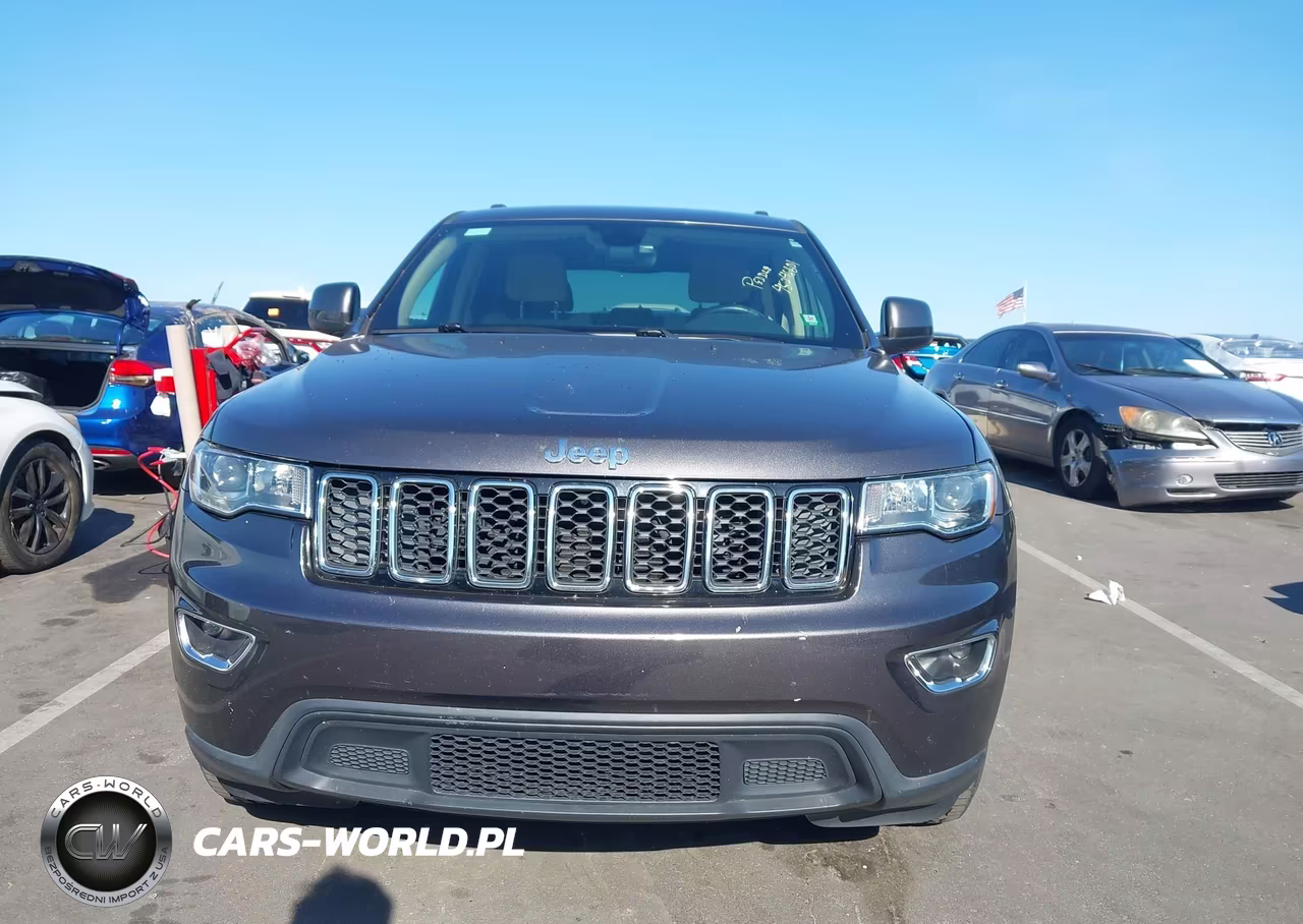 2017 Jeep Grand Cherokee Laredo 4X2 VIN:1C4RJEAG8HC845864 - 12