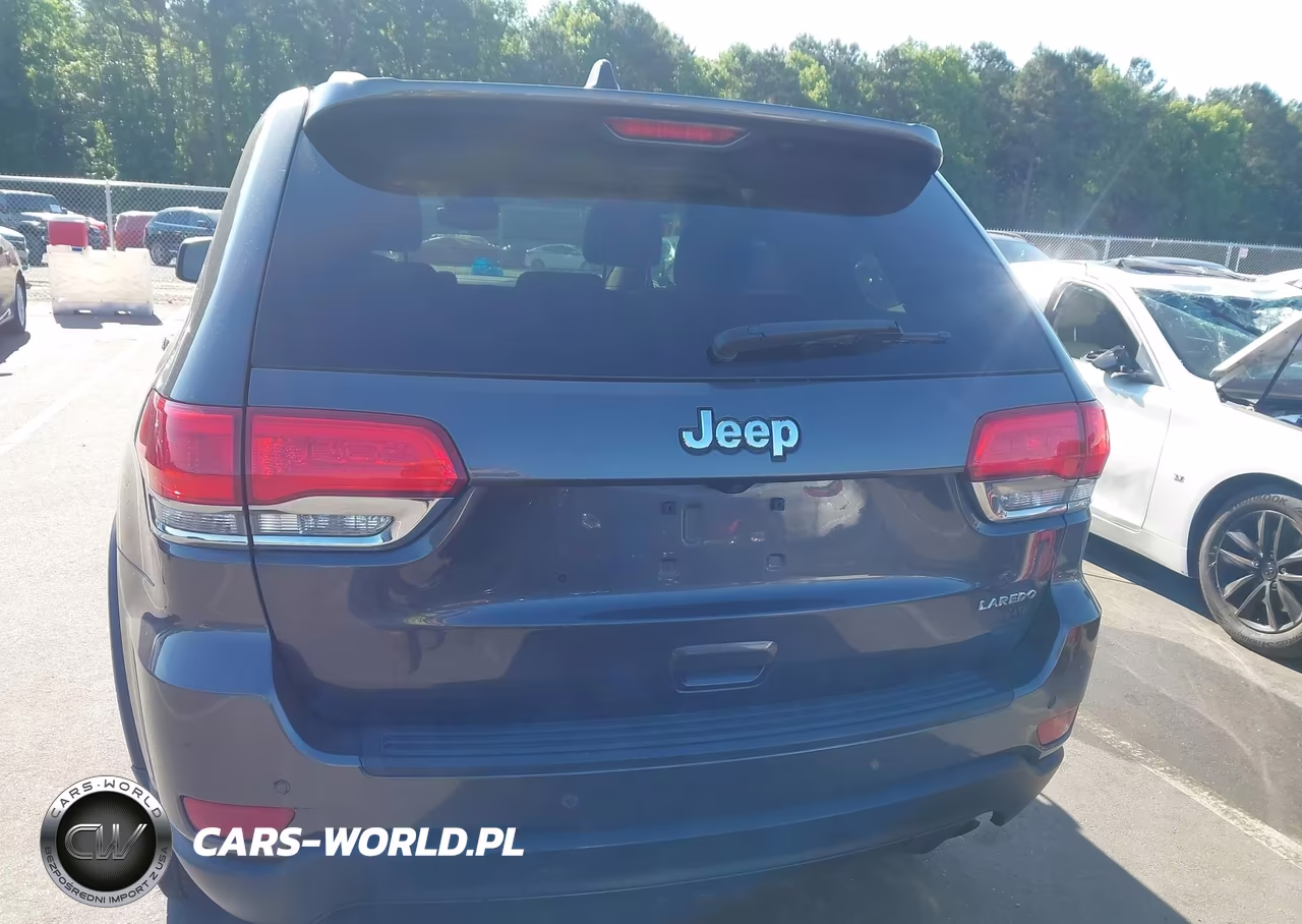 2017 Jeep Grand Cherokee Laredo 4X2 VIN:1C4RJEAG8HC845864 - 16