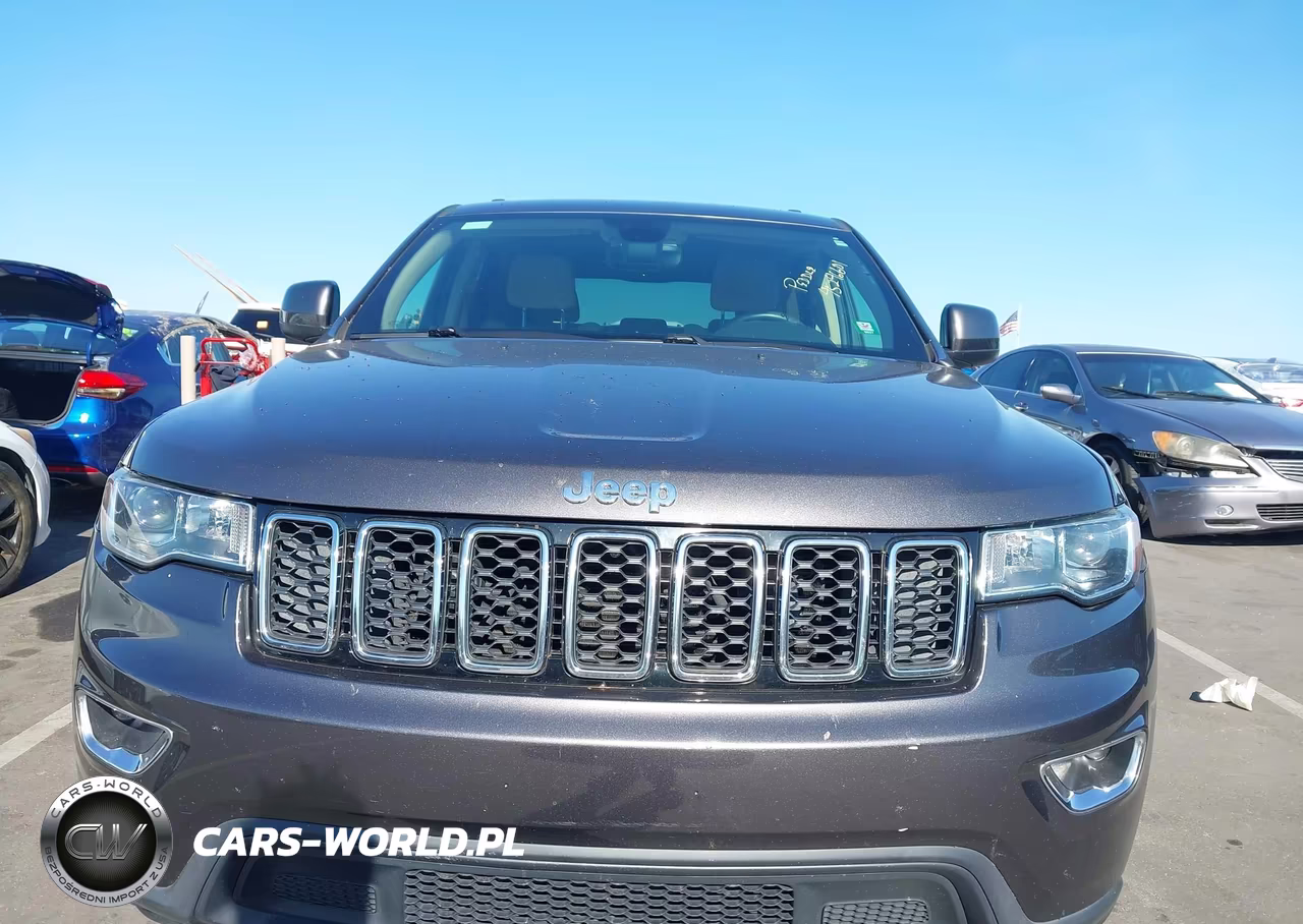 2017 Jeep Grand Cherokee Laredo 4X2 VIN:1C4RJEAG8HC845864 - 6