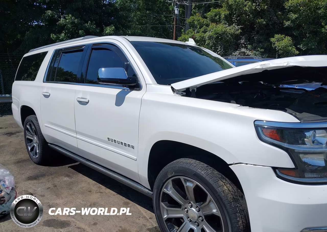 2018 Chevrolet Suburban Premier VIN:1GNSKJKC8JR107284 - 13