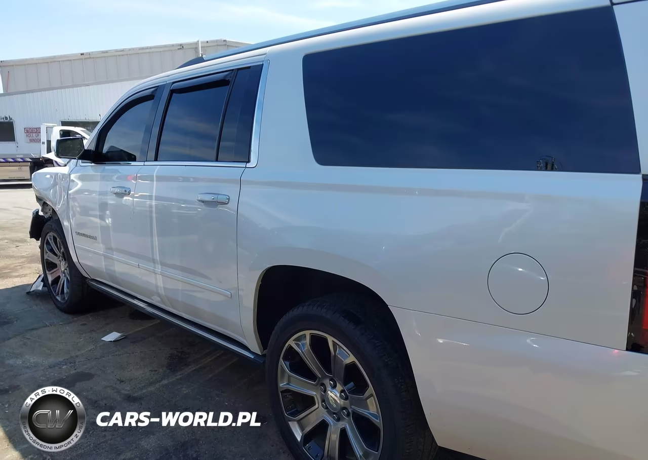 2018 Chevrolet Suburban Premier VIN:1GNSKJKC8JR107284 - 14