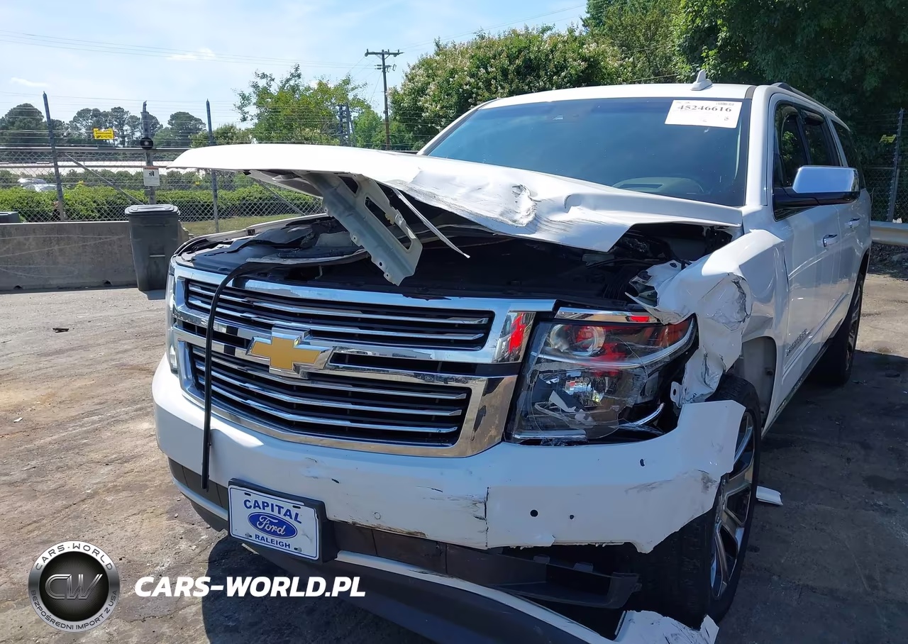 2018 Chevrolet Suburban Premier VIN:1GNSKJKC8JR107284 - 6