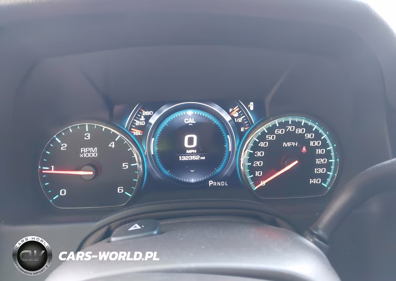2018 Chevrolet Suburban Premier VIN:1GNSKJKC8JR107284 - 7