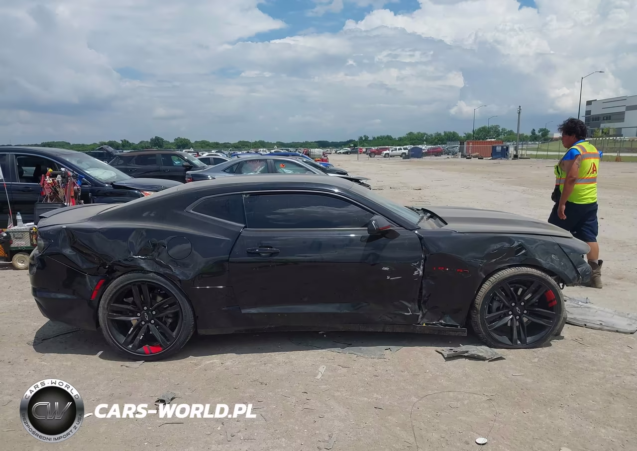 2021 Chevrolet Camaro Rwd 1Lt VIN:1G1FB1RXXM0102818 - 13