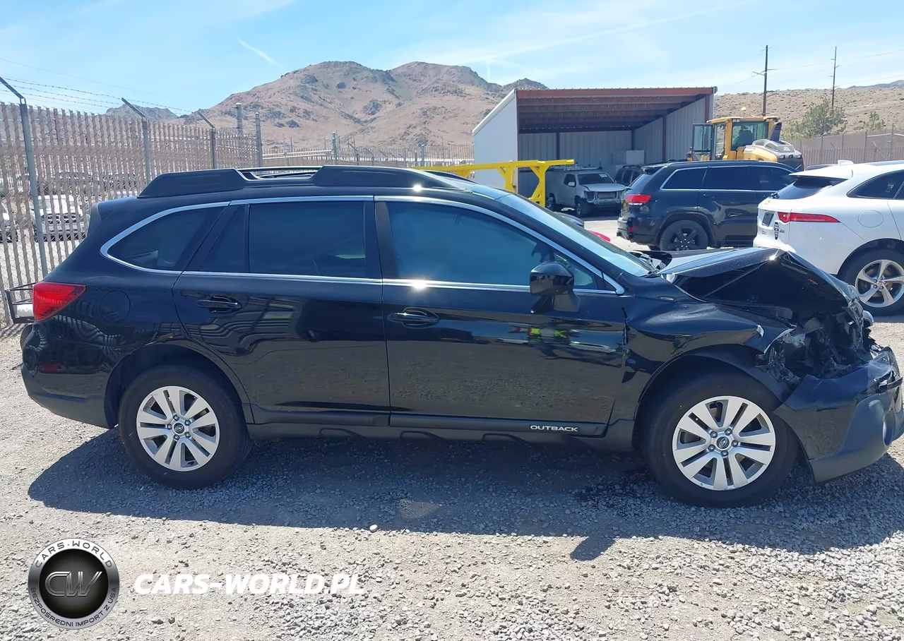 2018 Subaru Outback 2.5I Premium VIN:4S4BSADC8J3372856 - 13