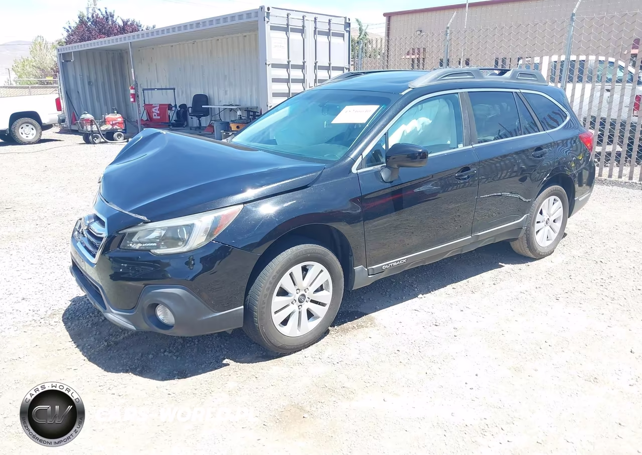 2018 Subaru Outback 2.5I Premium VIN:4S4BSADC8J3372856 - 2
