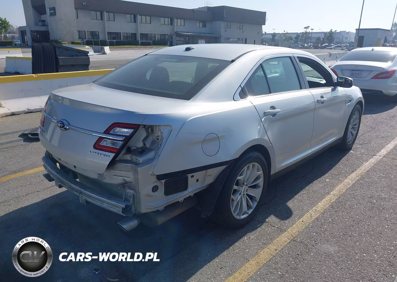 2015 Ford Taurus Limited VIN:1FAHP2F85FG144530 - 4