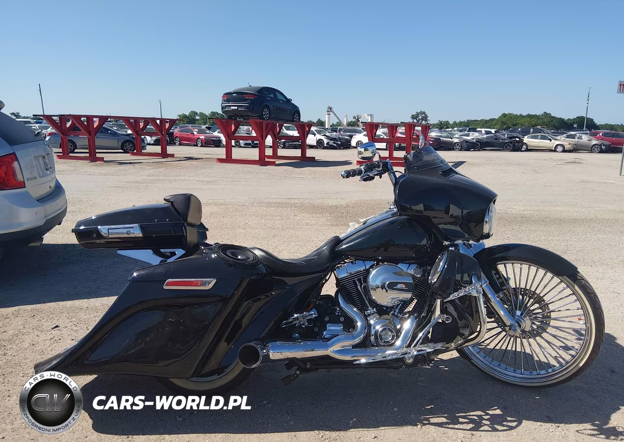 2014 Harley-Davidson Flhx Street Glide VIN:1HD1KBM11EB620511 - 11