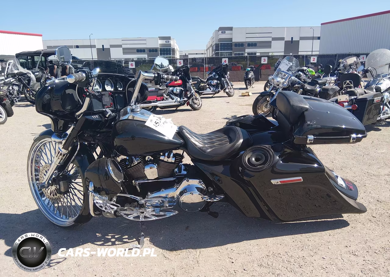 2014 Harley-Davidson Flhx Street Glide VIN:1HD1KBM11EB620511 - 12