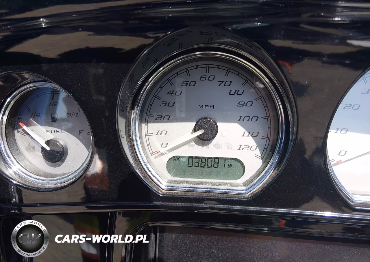 2014 Harley-Davidson Flhx Street Glide VIN:1HD1KBM11EB620511 - 7