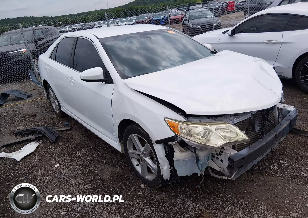 2013 Toyota Camry Se – zdjęcie 1 z 18