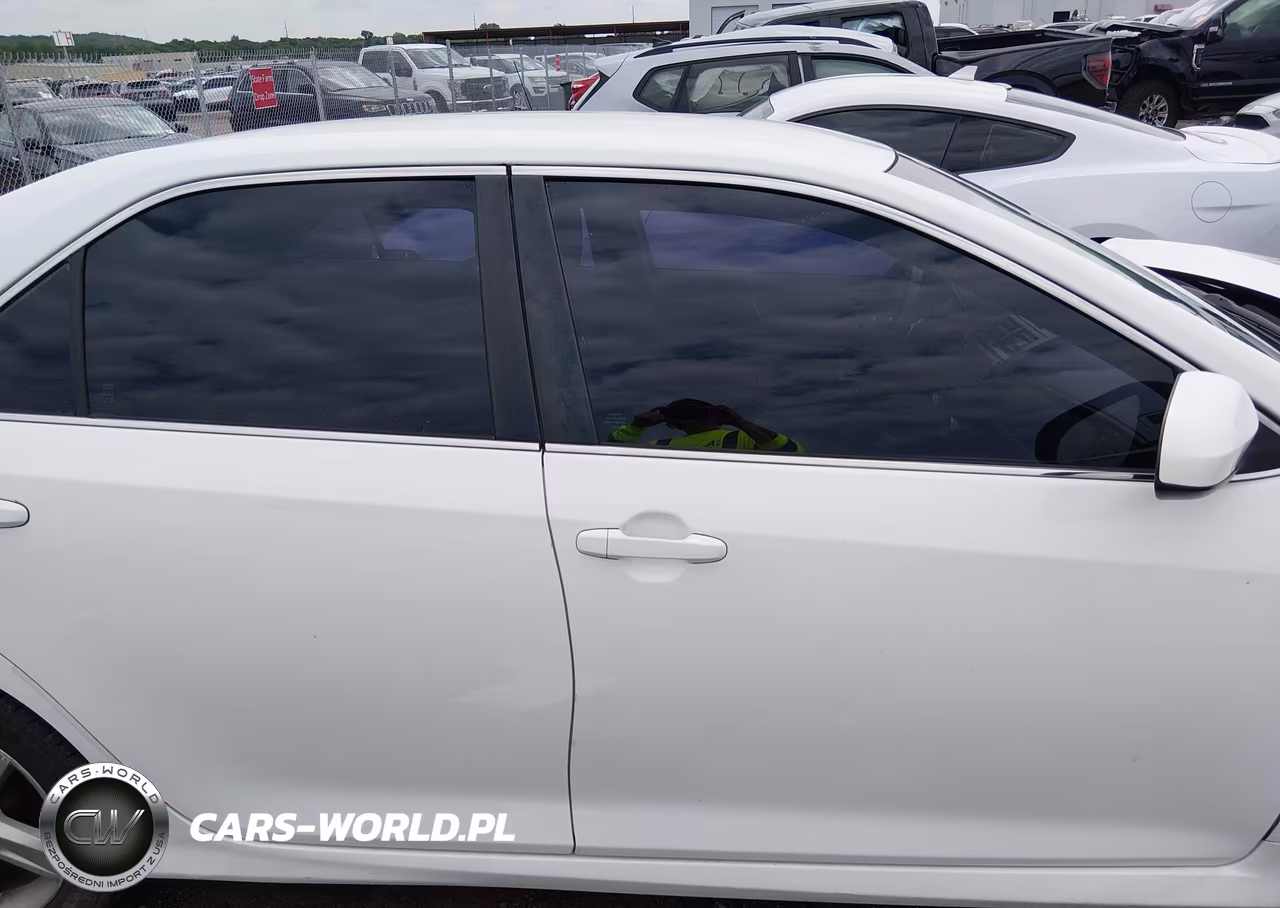 2013 Toyota Camry Se VIN:4T1BF1FK9DU709705 - 14