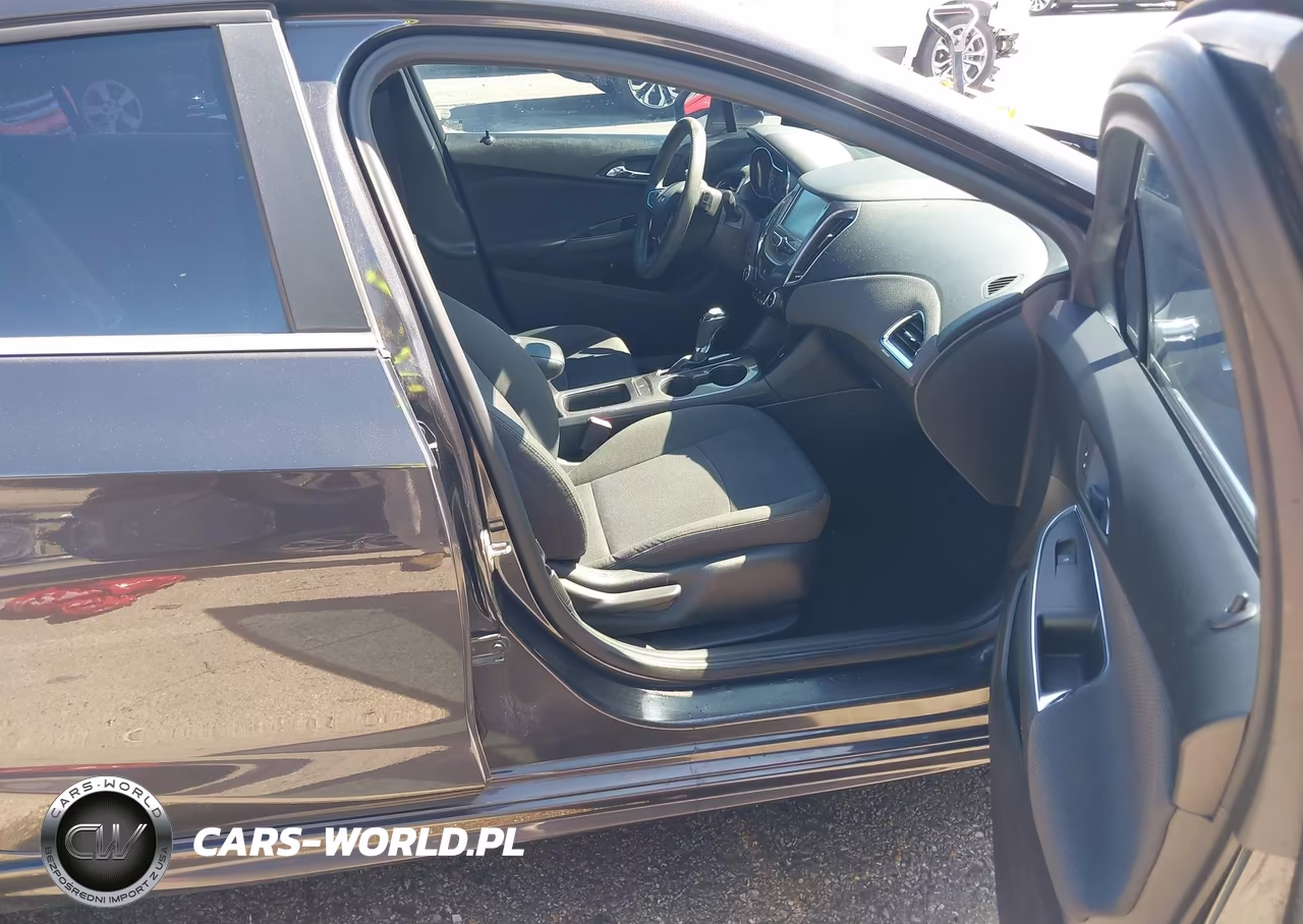 2017 Chevrolet Cruze Lt Auto VIN:1G1BE5SM6H7220522 - 5