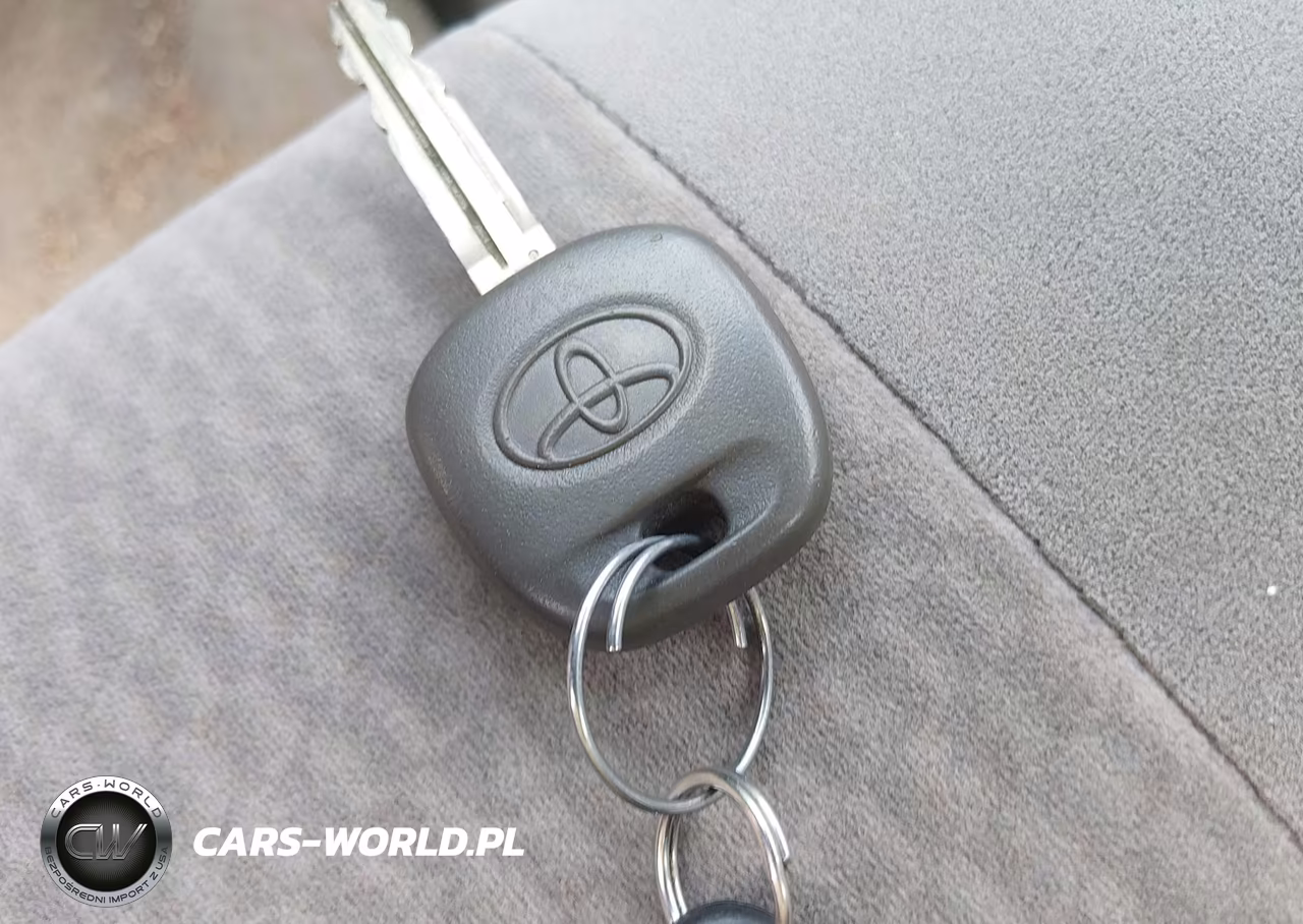 2008 Toyota Corolla Le VIN:1NXBR32EX8Z963089 - 11