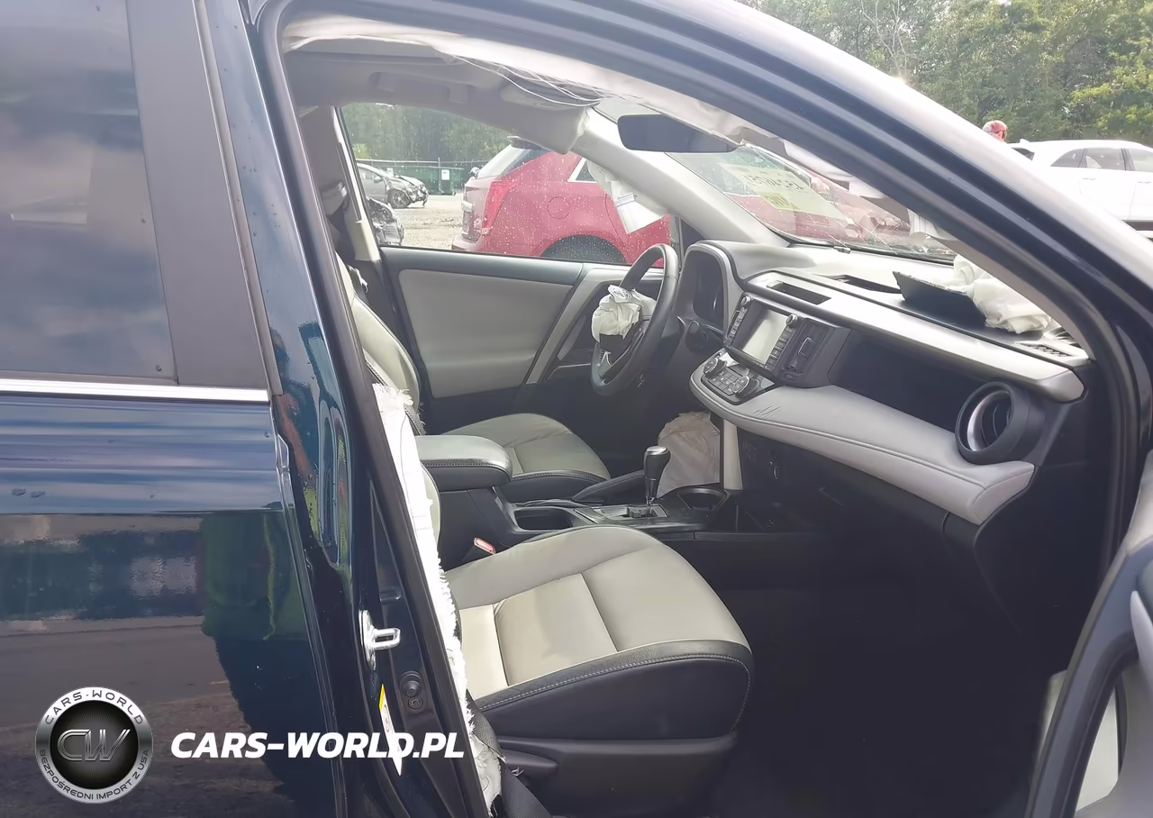 2017 Toyota Rav4 Platinum VIN:2T3DFREV4HW694031 - 5