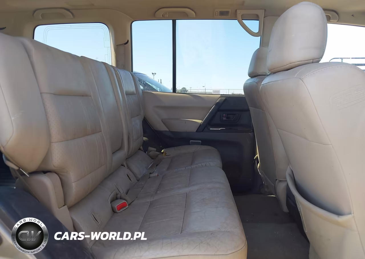 2001 Mitsubishi Montero Limited VIN:JA4MW51R61J001542 - 8