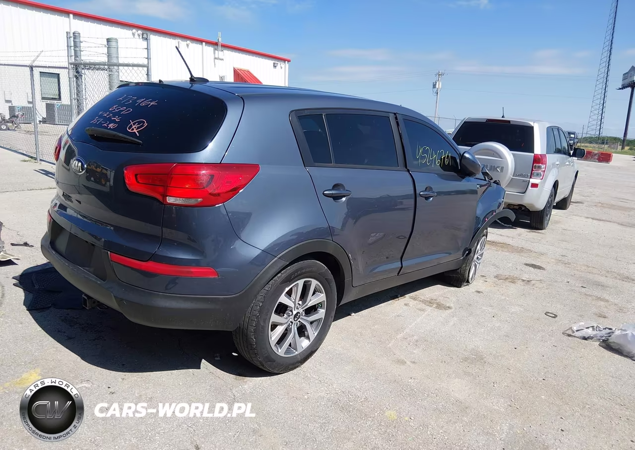 2016 Kia Sportage Lx VIN:KNDPBCACXG7865742 - 4