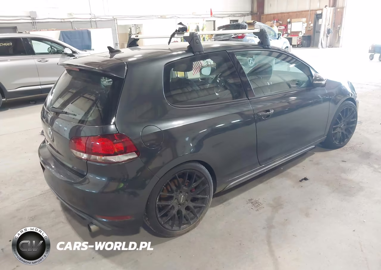 2010 Volkswagen Gti 2-Door VIN:WVWFD7AJ0AW239755 - 4