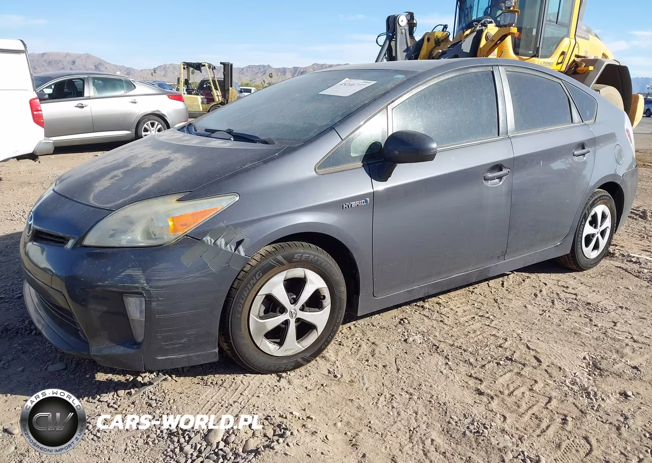 2015 Toyota Prius Two VIN:JTDKN3DU8F1889125 - 2