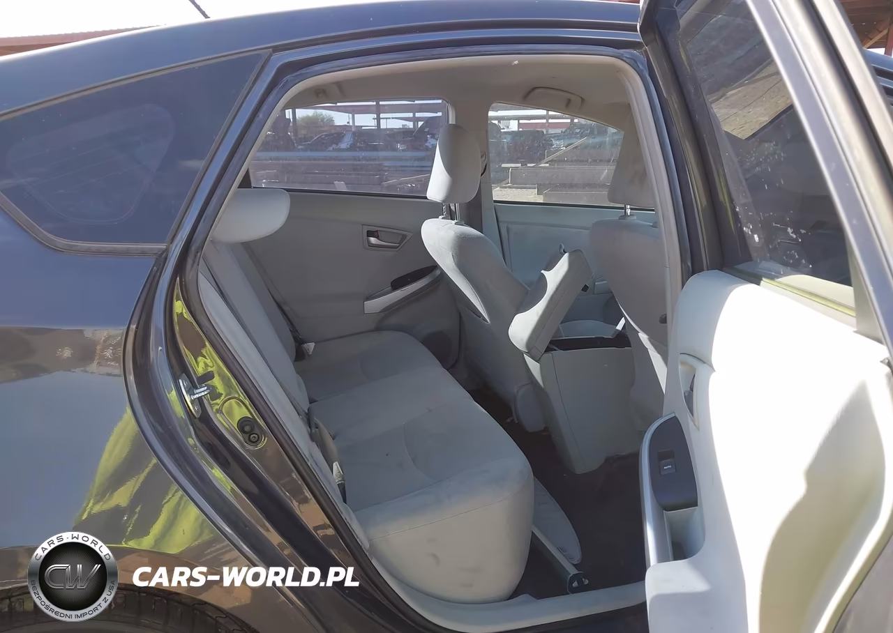 2015 Toyota Prius Two VIN:JTDKN3DU8F1889125 - 8
