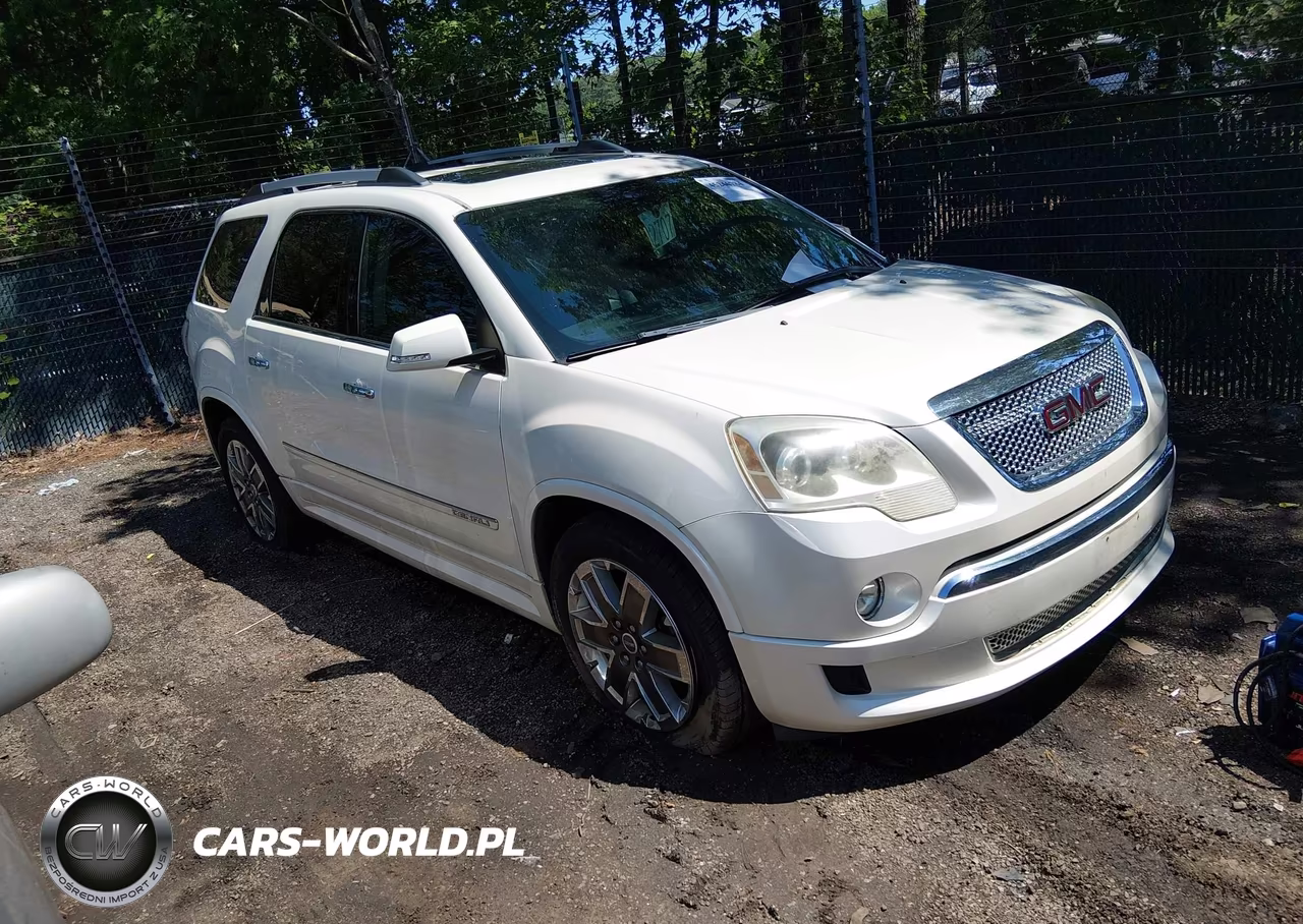 2011 GMC Acadia Denali