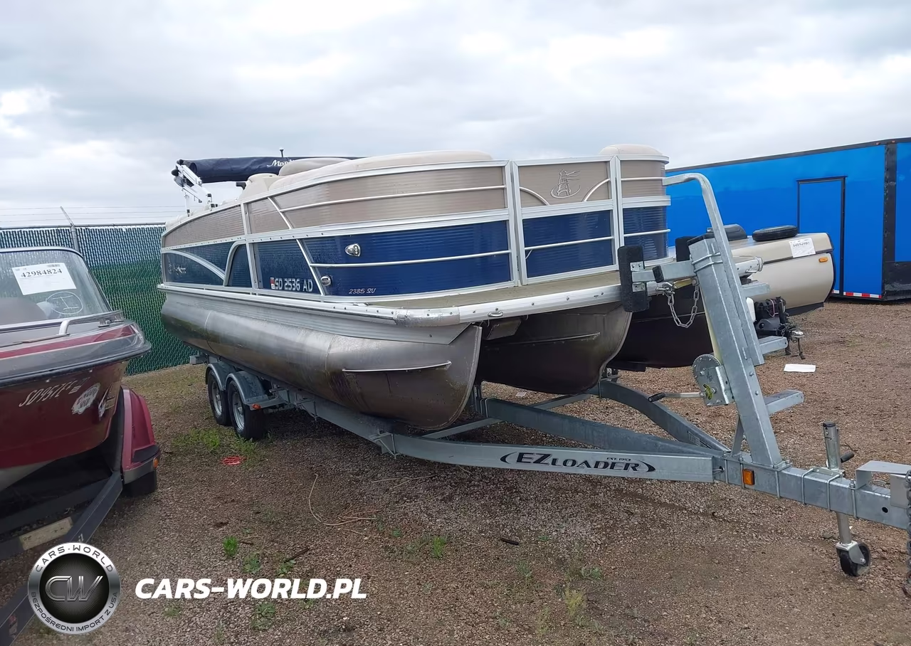 2013 Misty Harbor Pontoon