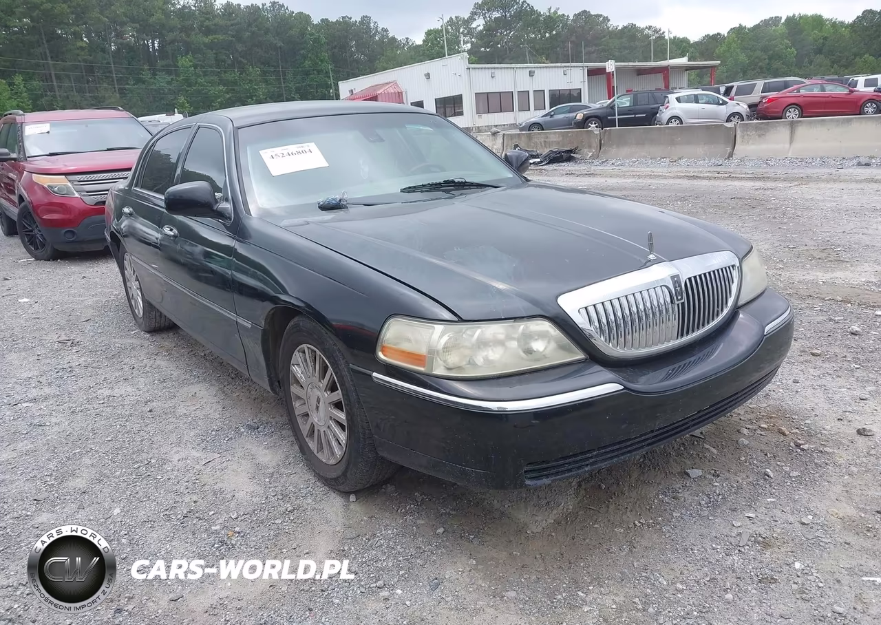 2003 Lincoln Town Car Signature