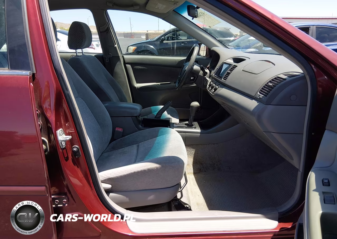 2004 Toyota Camry Le VIN:4T1BE32K14U293850 - 5