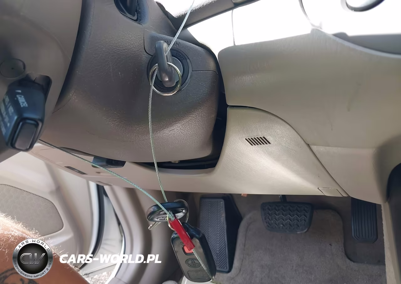 2004 Toyota Camry Le V6 VIN:4T1BF30K94U063408 - 11
