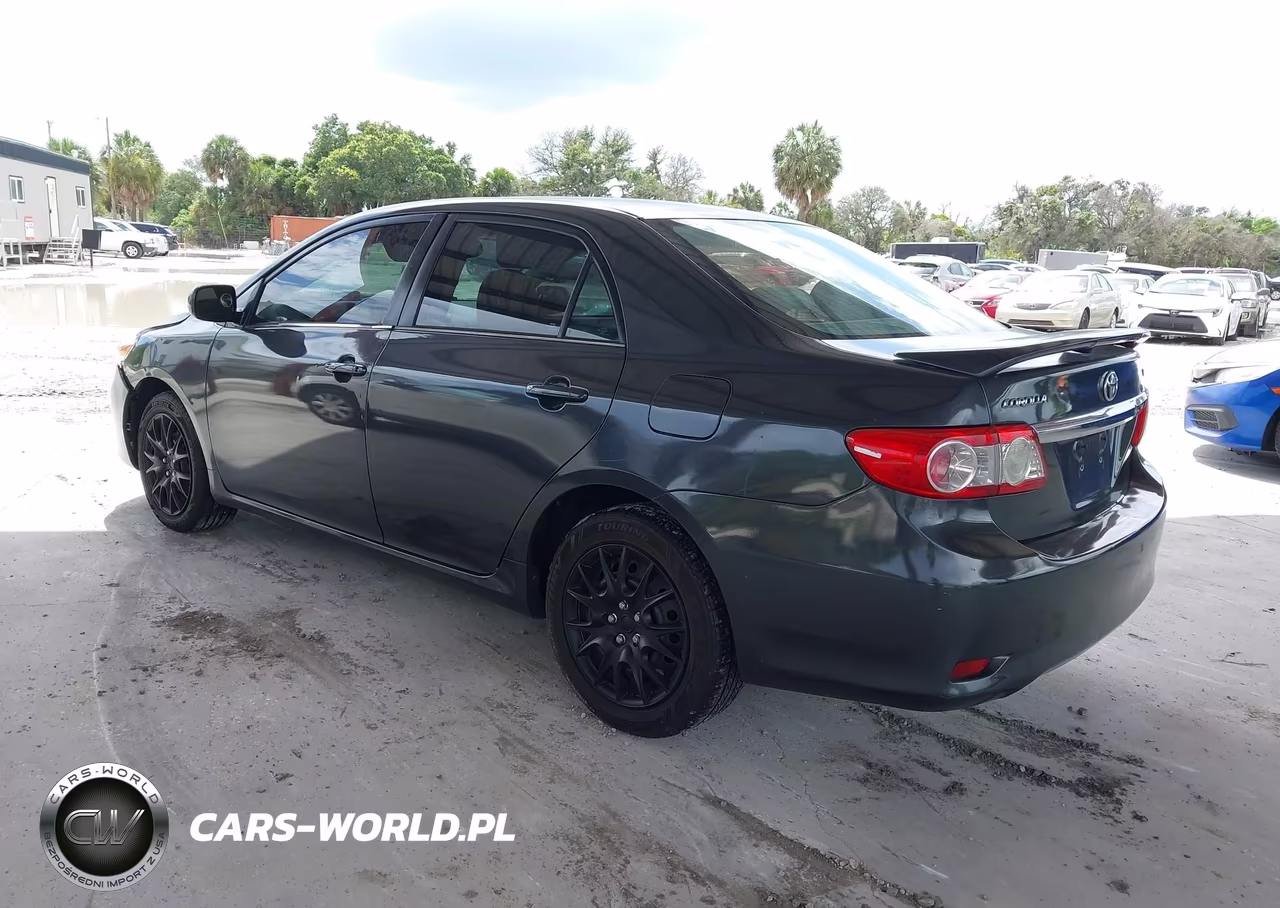 2013 Toyota Corolla Le VIN:5YFBU4EE4DP193077 - 3