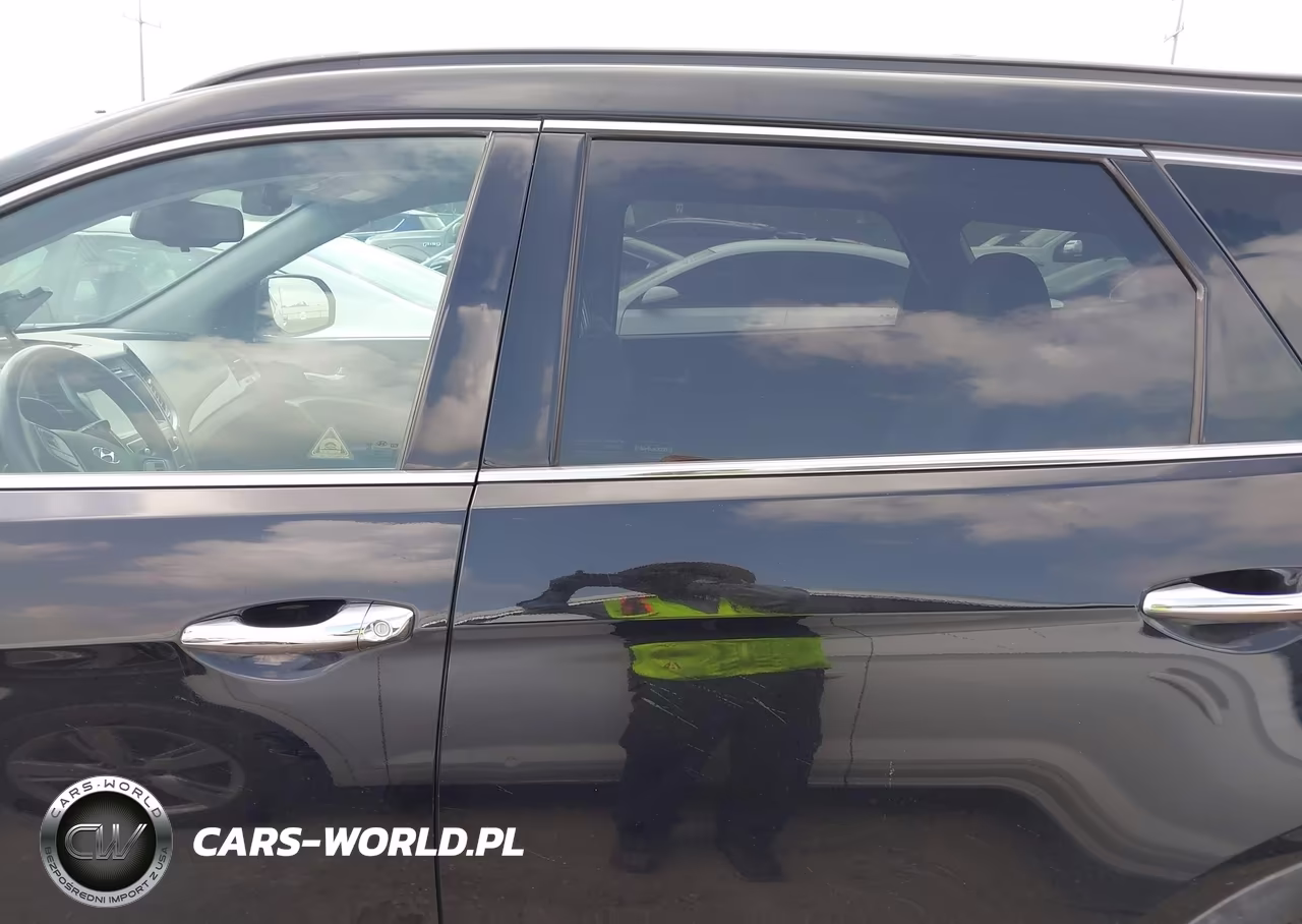 2018 Hyundai Santa Fe Se VIN:KM8SM4HF6JU282261 - 15