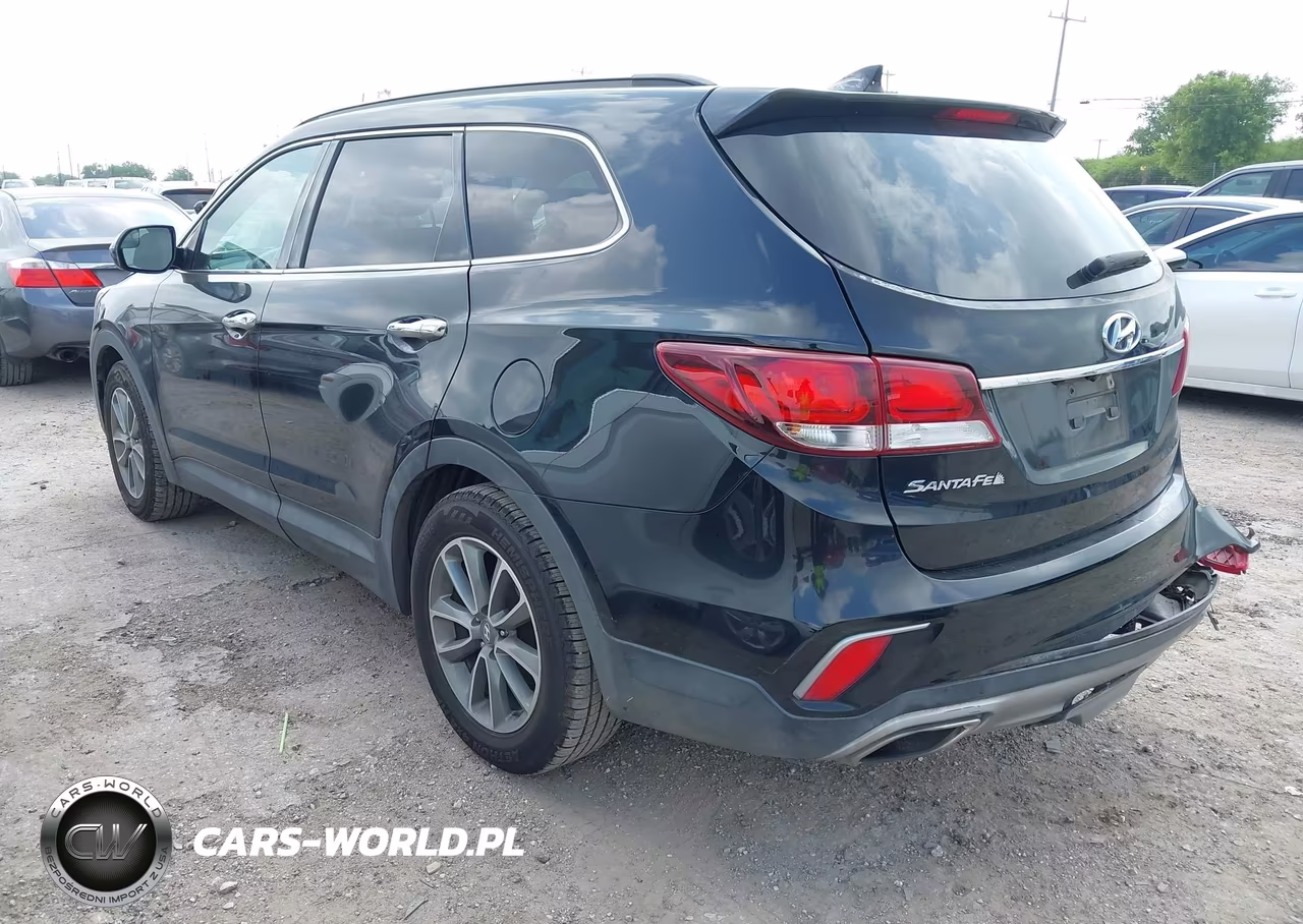 2018 Hyundai Santa Fe Se VIN:KM8SM4HF6JU282261 - 3