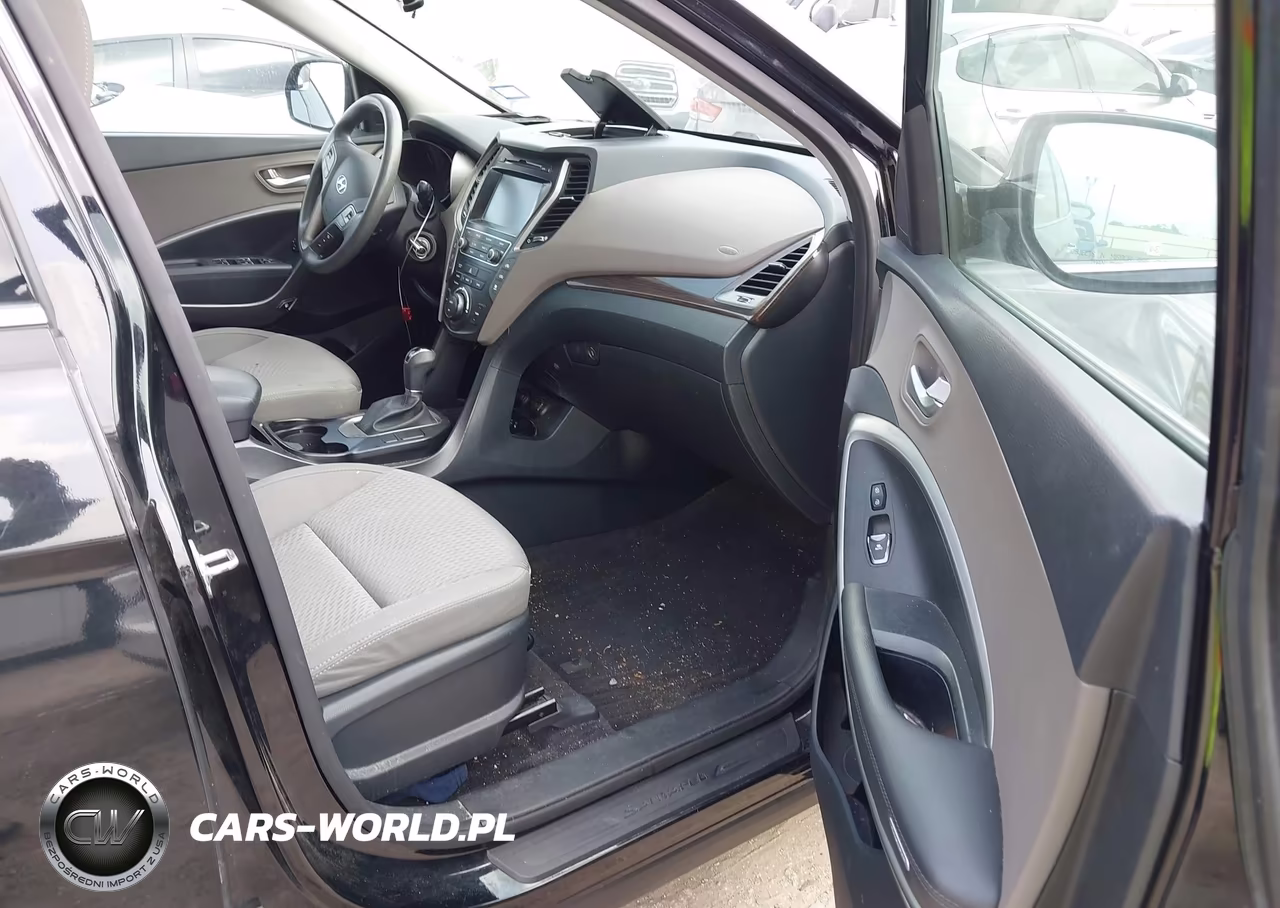 2018 Hyundai Santa Fe Se VIN:KM8SM4HF6JU282261 - 5