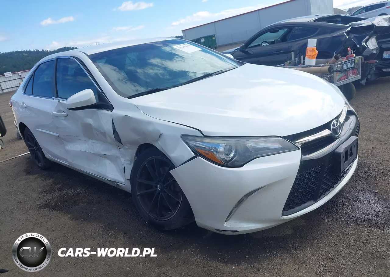 2015 Toyota Camry Se – zdjęcie 1 z 17