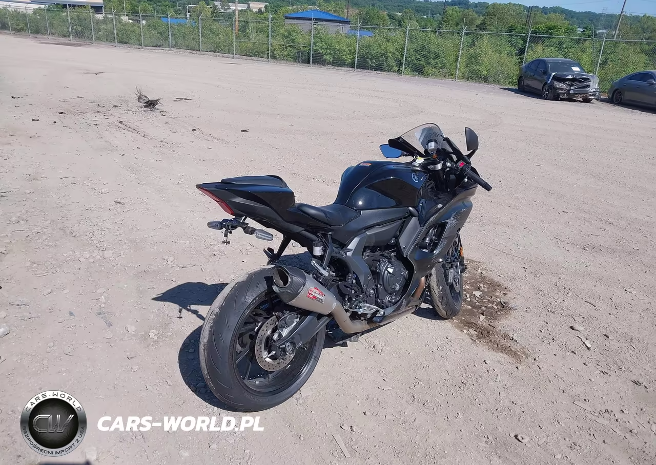 2025 Yamaha Yzfr7 VIN:JYARM38E8SA020888 - 4