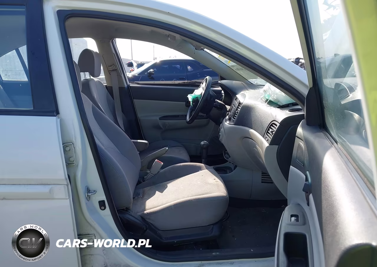 2009 Hyundai Accent Gls VIN:KMHCN46C59U343427 - 5