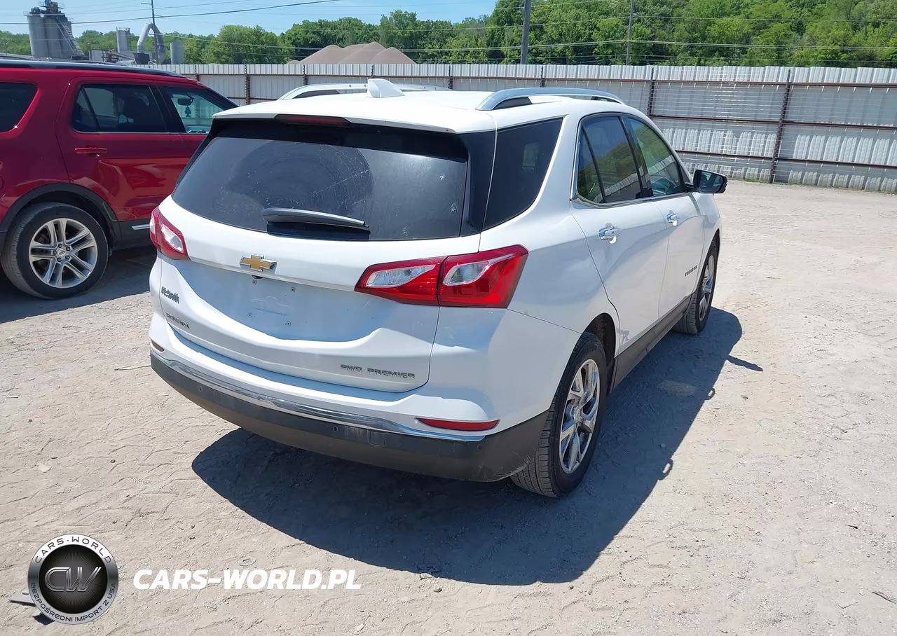 2019 Chevrolet Equinox Premier VIN:2GNAXXEV7K6216748 - 4