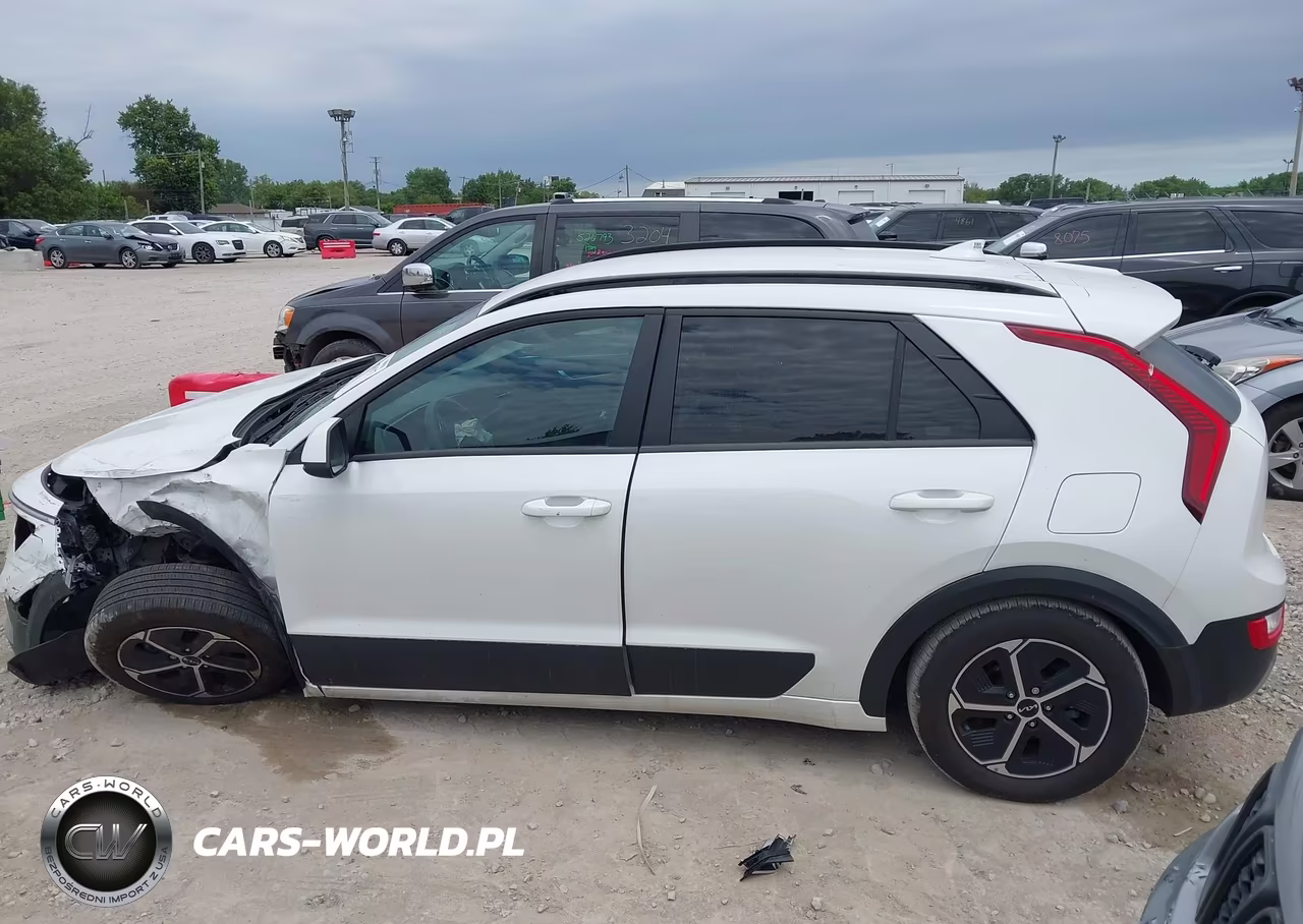2025 Kia Niro Lx VIN:KNDCP3LE9S5231759 - 14