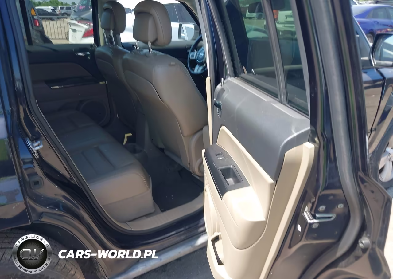 2011 Jeep Patriot Latitude X VIN:1J4NT4GB1BD109990 - 8