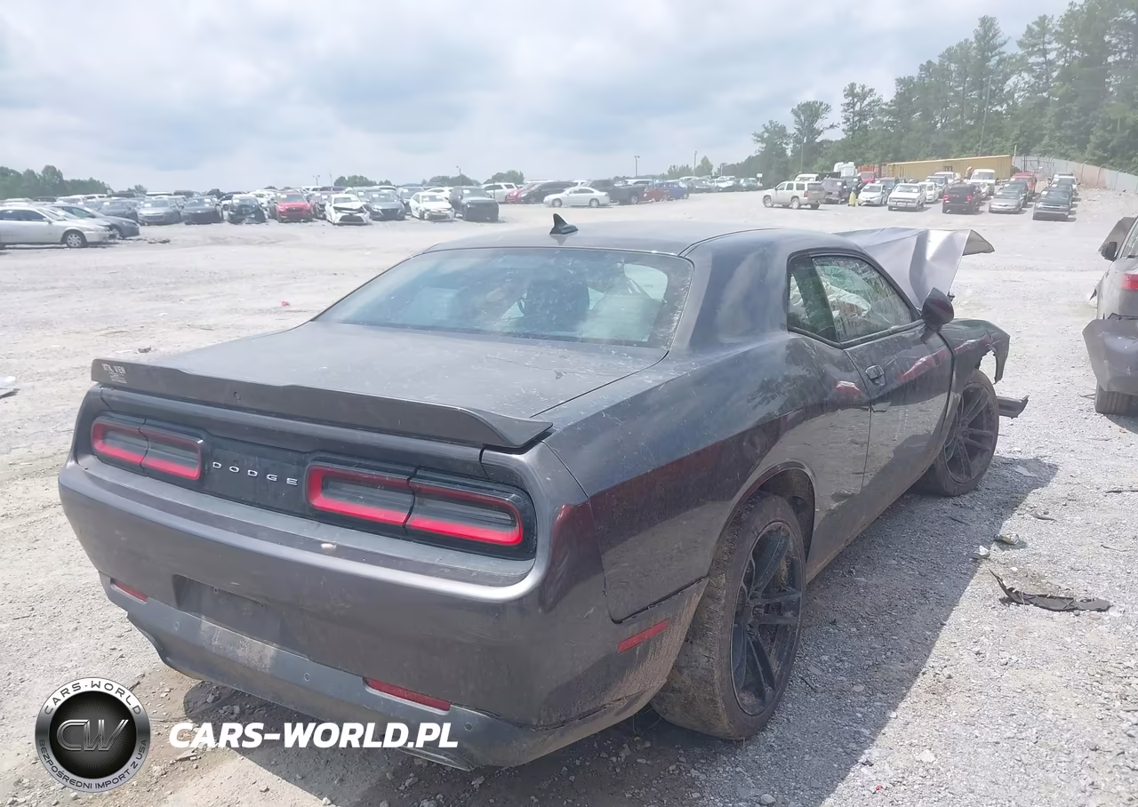 2015 Dodge Challenger Sxt Plus VIN:2C3CDZBG5FH889113 - 4