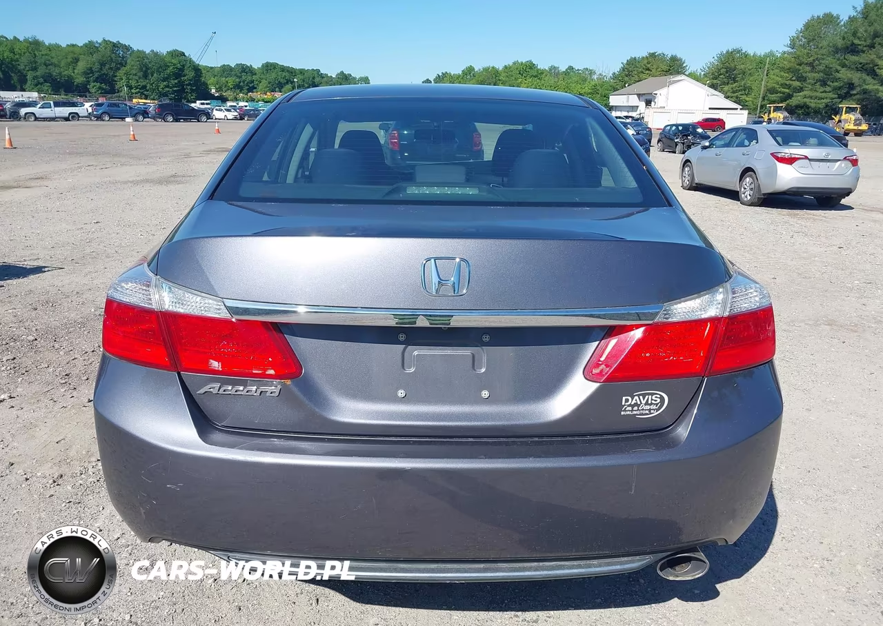 2015 Honda Accord Lx VIN:1HGCR2F32FA217506 - 17