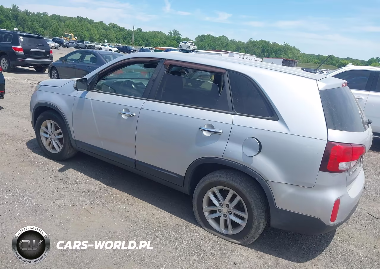 2014 Kia Sorento Lx VIN:5XYKT3A66EG495956 - 3