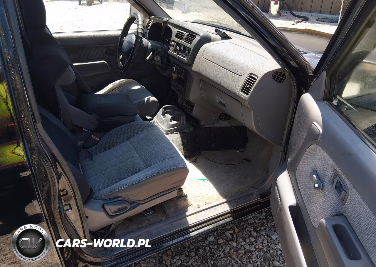 2000 Nissan Frontier Xe VIN:1N6DD26S2YC363935 - 5