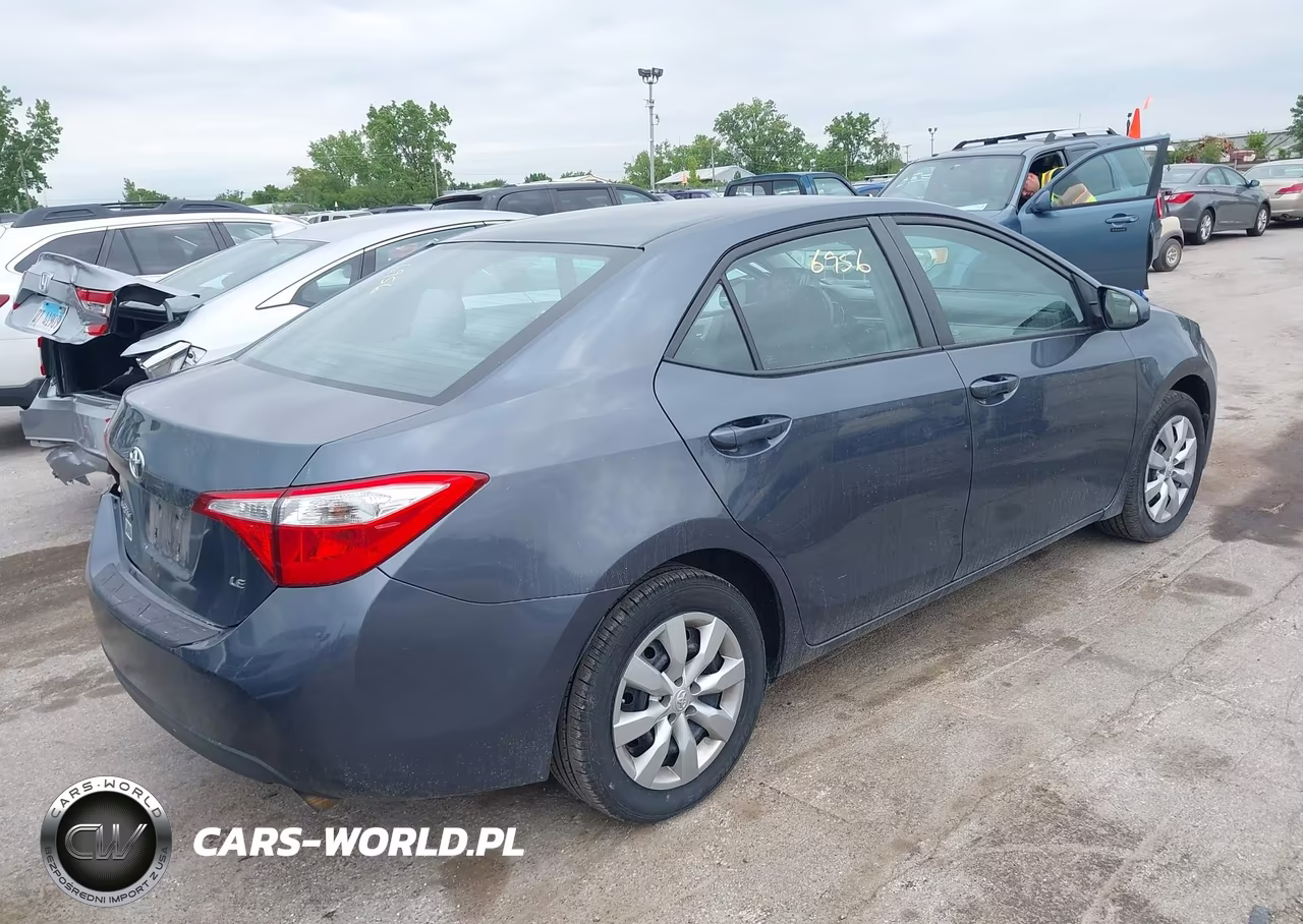 2016 Toyota Corolla Le VIN:2T1BURHE4GC743858 - 4