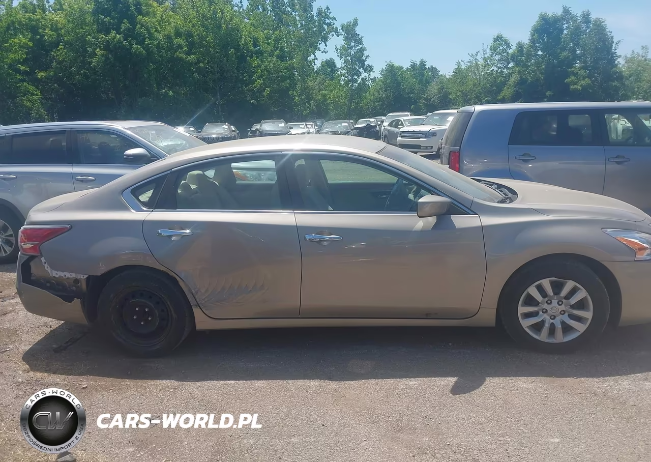 2014 Nissan Altima 2.5 S VIN:1N4AL3AP5EN356713 - 13