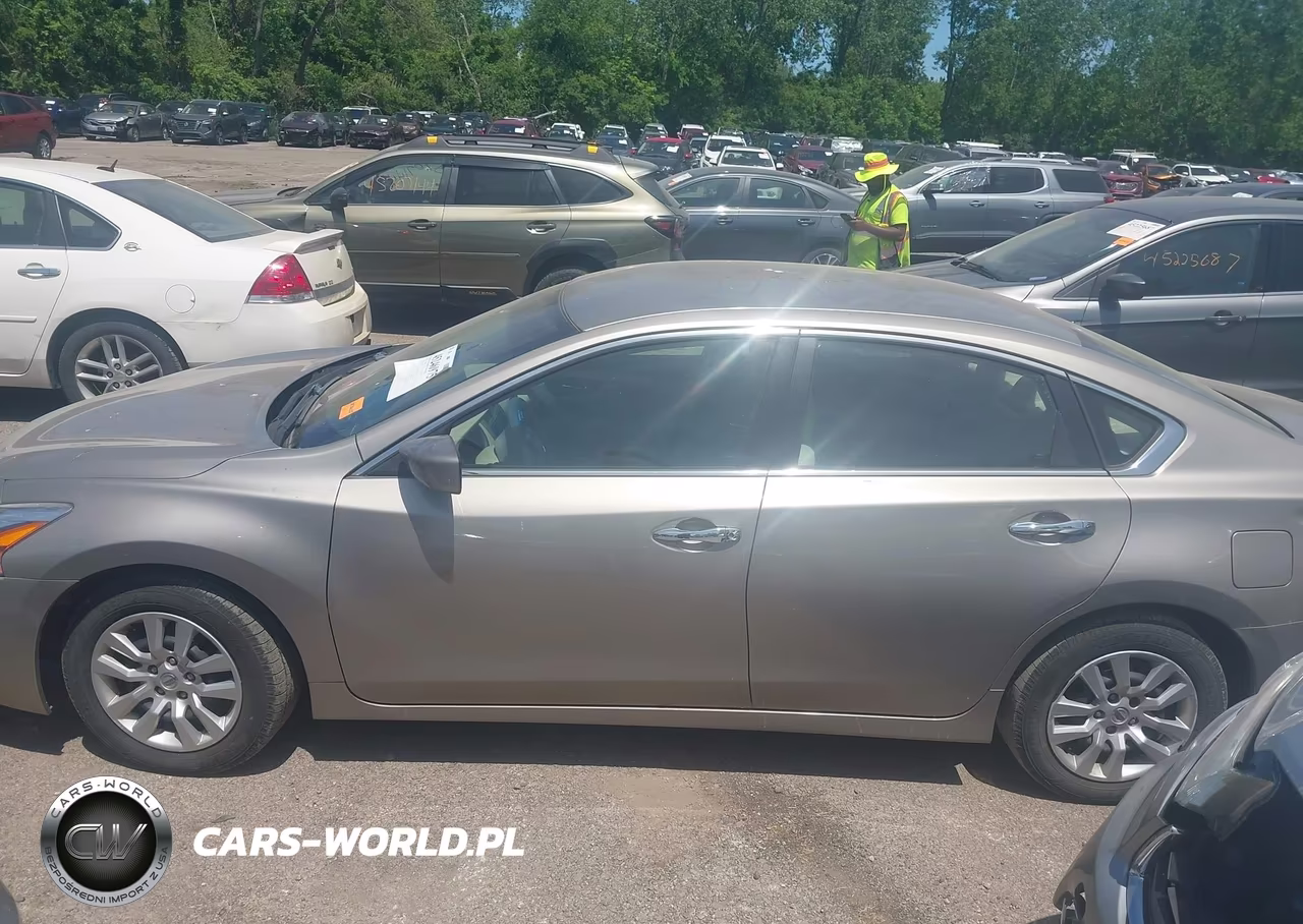 2014 Nissan Altima 2.5 S VIN:1N4AL3AP5EN356713 - 14